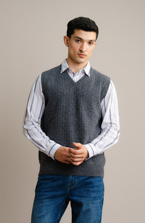 Lambs Wool V-Neck-Sleeve Less - Grey