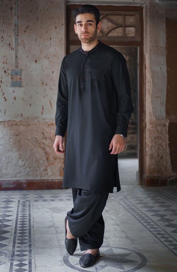 BLACK MOTIF EMBROIDERED SUIT