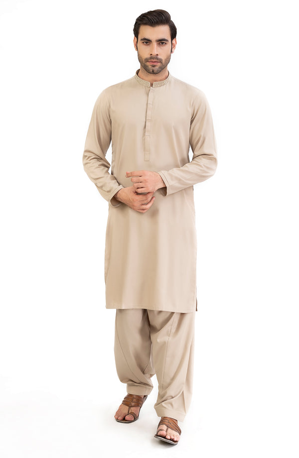 GEOMETRIC EMBROIDERED DOBBY SUIT