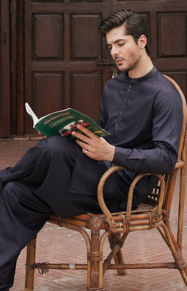 DARK NAVY EMBROIDERED SUIT